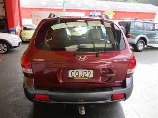 2005 Hyundai Santa Fe - Thumbnail