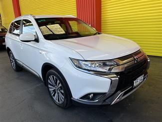 2019 Mitsubishi Outlander - Thumbnail