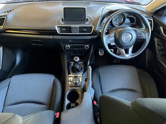 2015 Mazda Axela - Thumbnail