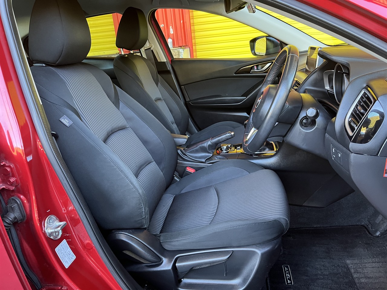 2015 Mazda Axela