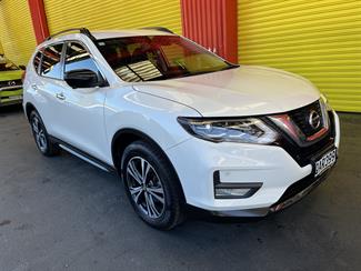 2017 Nissan X-Trail - Thumbnail