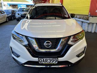 2017 Nissan X-Trail - Thumbnail