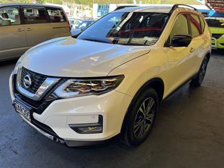 2017 Nissan X-Trail - Thumbnail