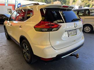 2017 Nissan X-Trail - Thumbnail