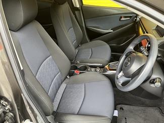 2015 Mazda Demio - Thumbnail