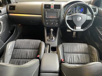 2009 Volkswagen Golf - Thumbnail