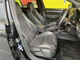 2009 Volkswagen Golf - Thumbnail