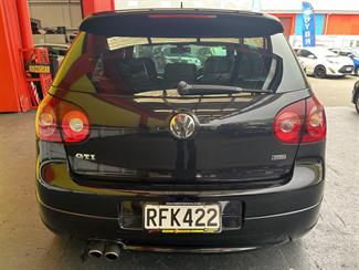2009 Volkswagen Golf - Thumbnail