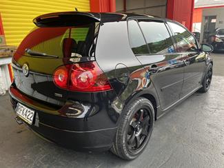 2009 Volkswagen Golf - Thumbnail