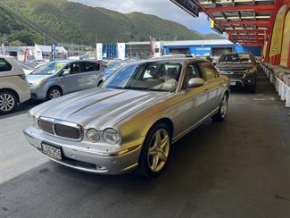 2007 Jaguar XJ8 - Thumbnail