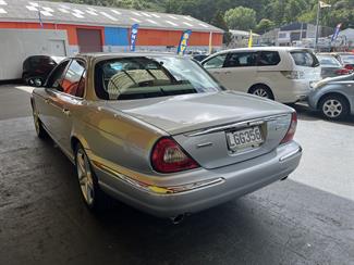 2007 Jaguar XJ8 - Thumbnail