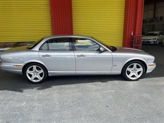 2007 Jaguar XJ8 - Thumbnail