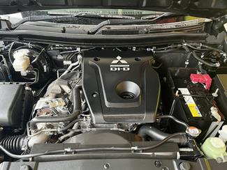 2021 Mitsubishi Triton - Thumbnail