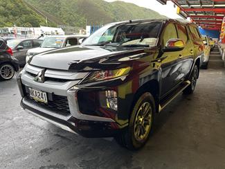 2021 Mitsubishi Triton - Thumbnail