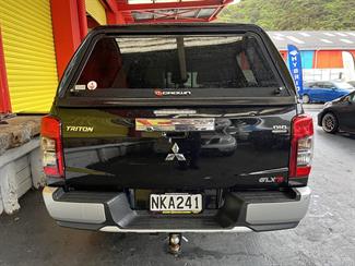 2021 Mitsubishi Triton - Thumbnail