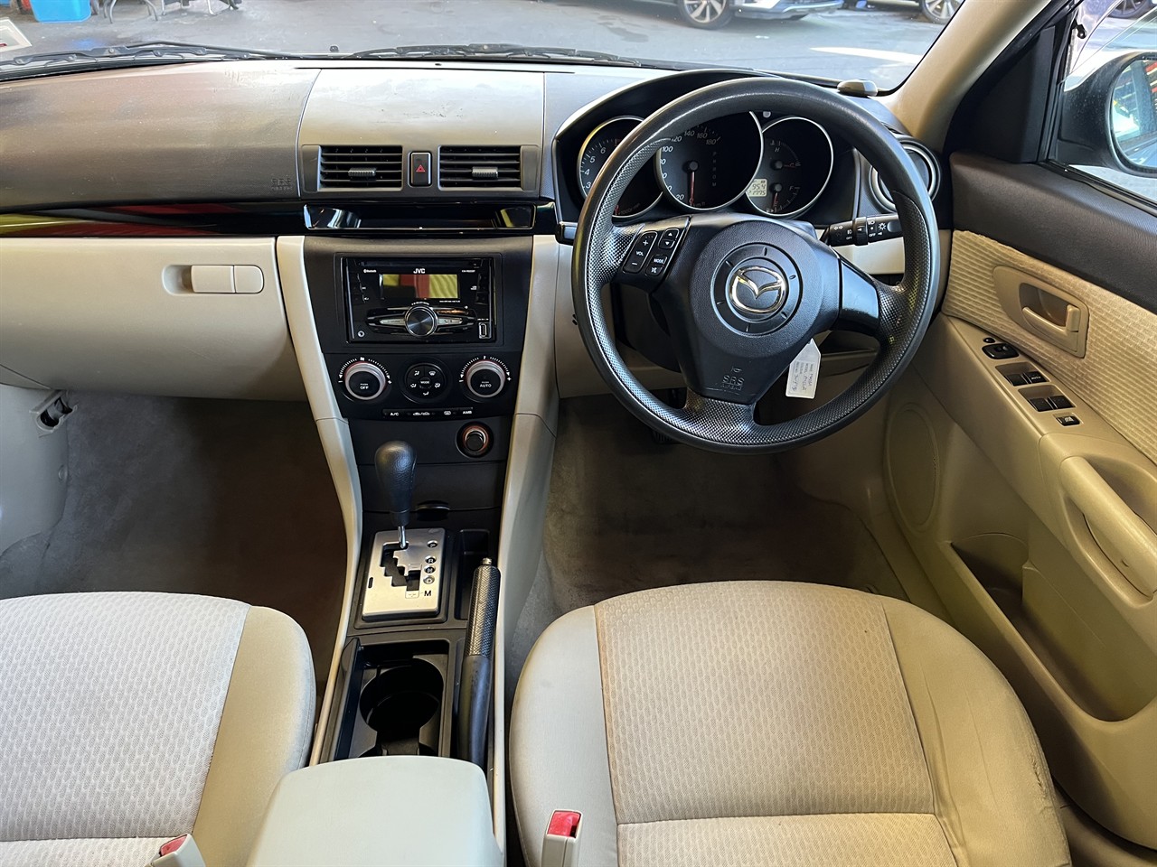 2005 Mazda Axela