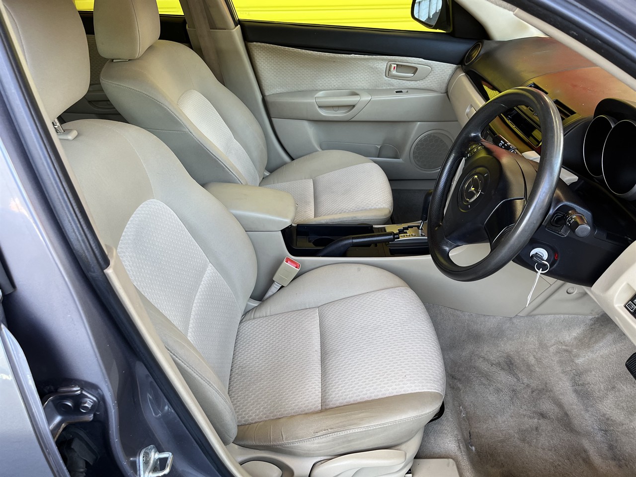 2005 Mazda Axela
