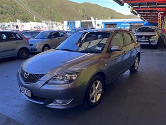 2005 Mazda Axela - Thumbnail