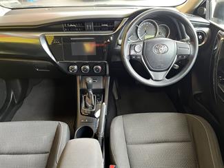 2017 Toyota Corolla - Thumbnail