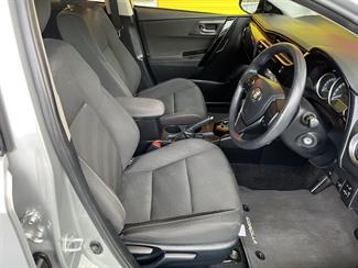 2017 Toyota Corolla - Thumbnail