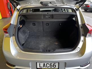 2017 Toyota Corolla - Thumbnail