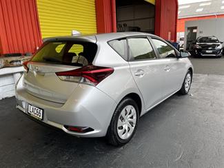 2017 Toyota Corolla - Thumbnail