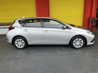 2017 Toyota Corolla - Thumbnail