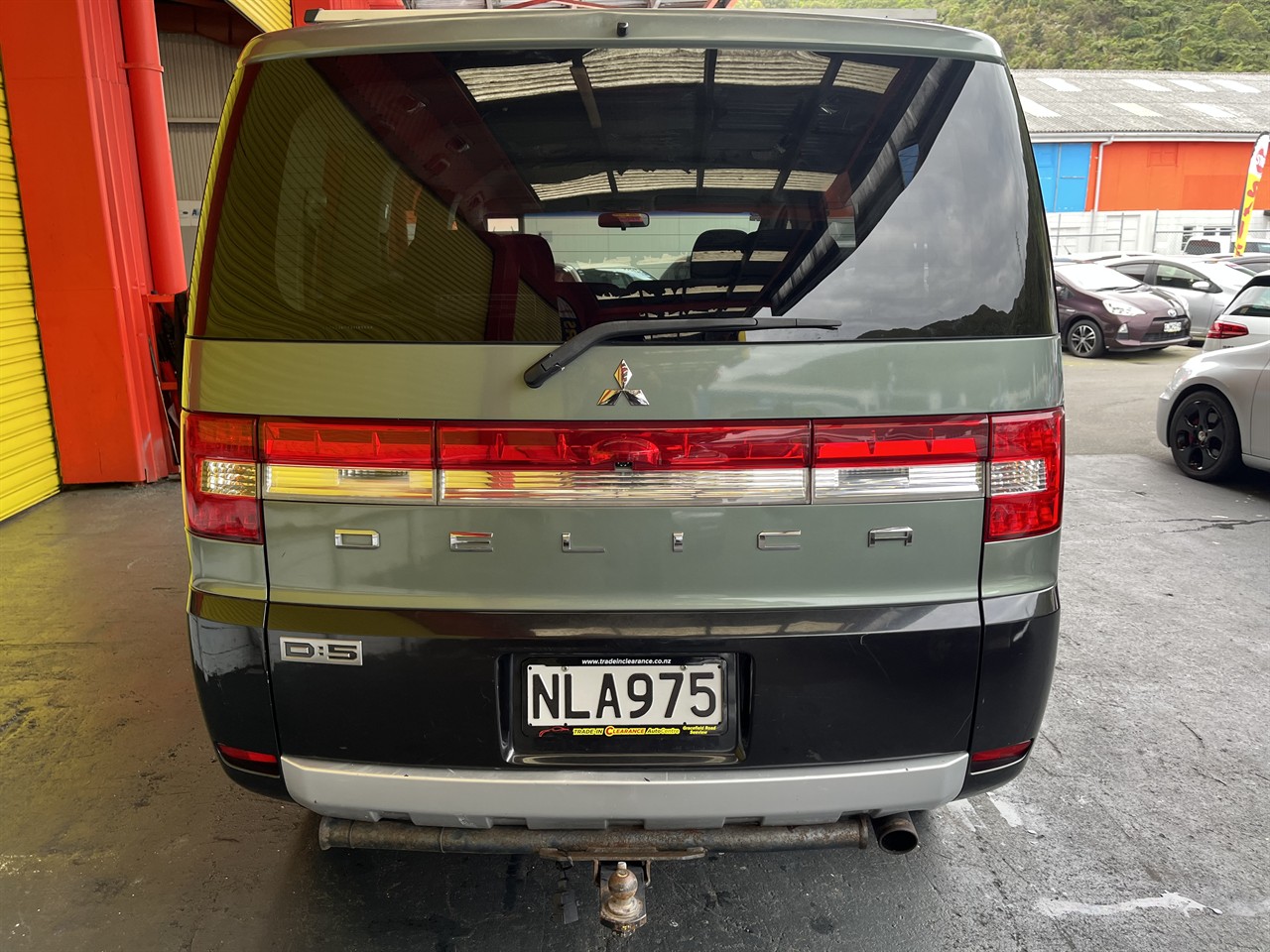 2007 Mitsubishi DELICA