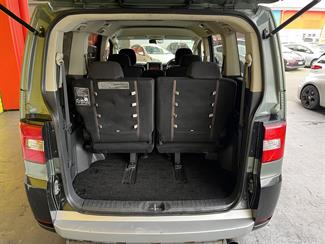2007 Mitsubishi DELICA - Thumbnail