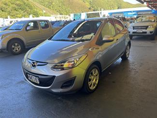 2013 Mazda Mazda2 - Thumbnail