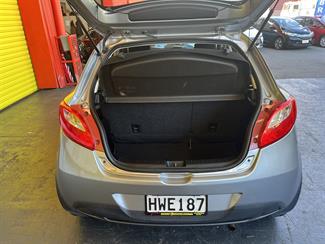 2013 Mazda Mazda2 - Thumbnail