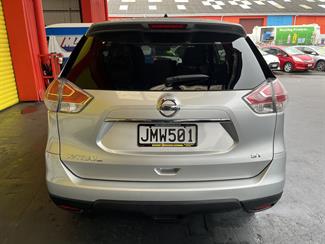 2015 Nissan X-Trail - Thumbnail
