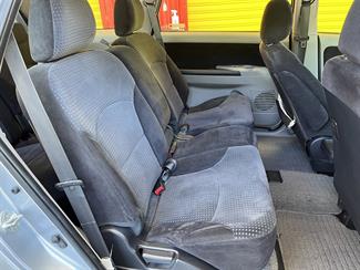 2006 Mitsubishi Chariot - Thumbnail