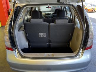 2006 Mitsubishi Chariot - Thumbnail