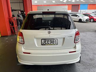 2006 Suzuki SX4 - Thumbnail