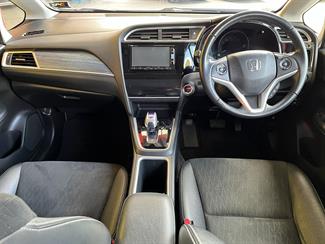 2015 Honda Shuttle - Thumbnail