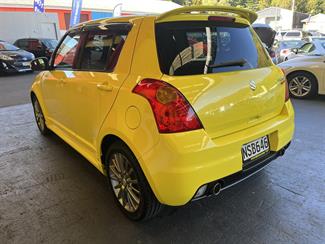 2008 Suzuki Swift - Thumbnail