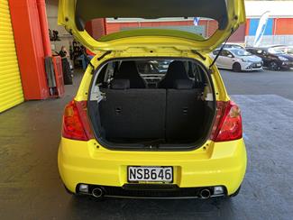 2008 Suzuki Swift - Thumbnail