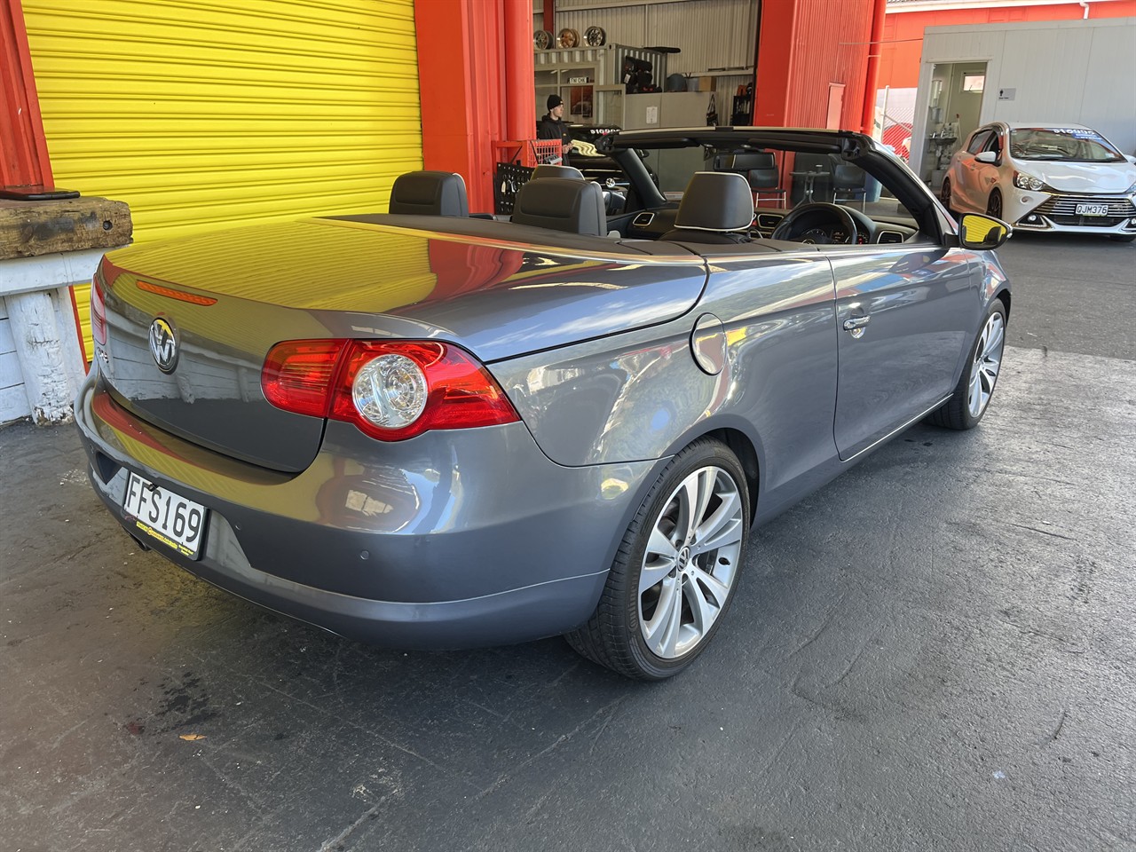 2010 Volkswagen Eos