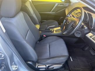 2009 Mazda Axela - Thumbnail