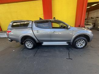 2019 Mitsubishi Triton - Thumbnail