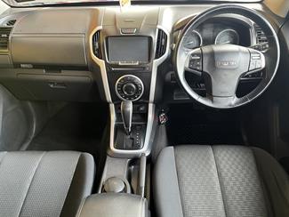 2020 Isuzu D-Max - Thumbnail