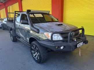 2005 Toyota Hilux - Thumbnail