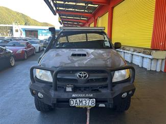 2005 Toyota Hilux - Thumbnail