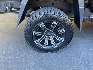 2005 Toyota Hilux - Thumbnail