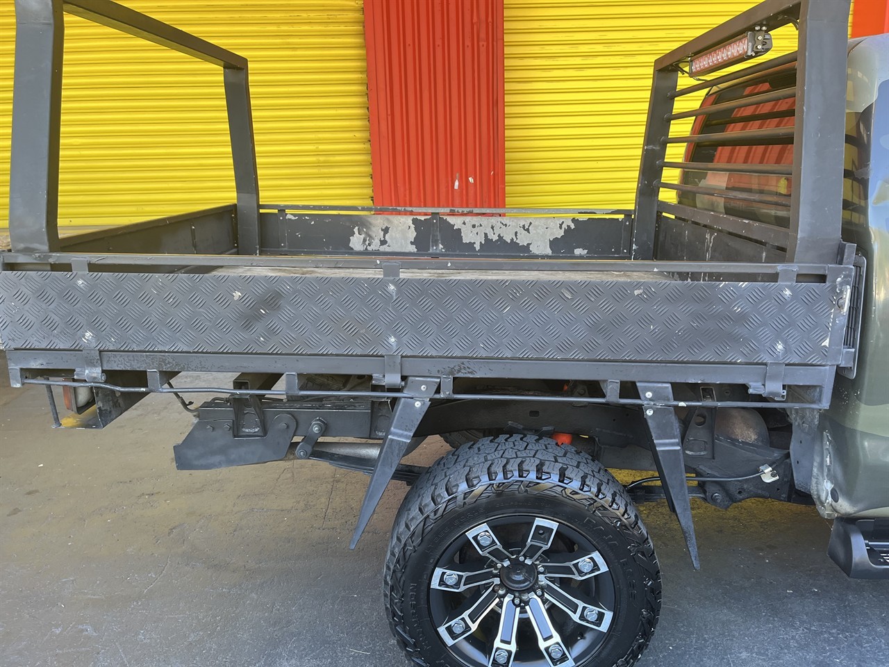 2005 Toyota Hilux