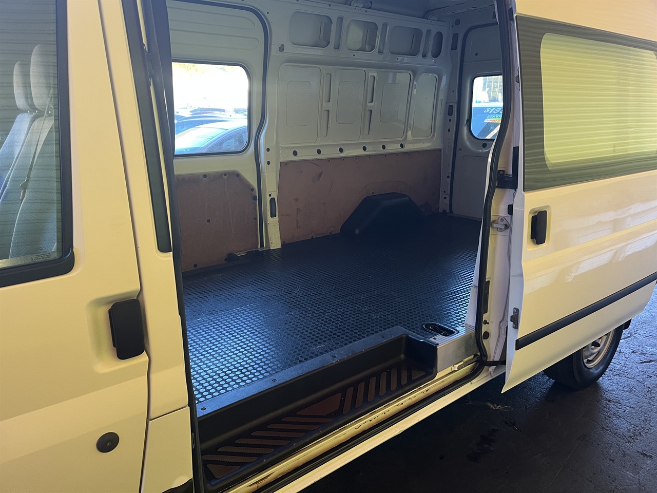 2001 Ford Transit