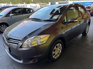2011 Toyota Corolla - Thumbnail