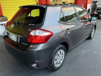 2011 Toyota Corolla - Thumbnail