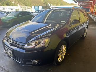 2012 Volkswagen Golf - Thumbnail